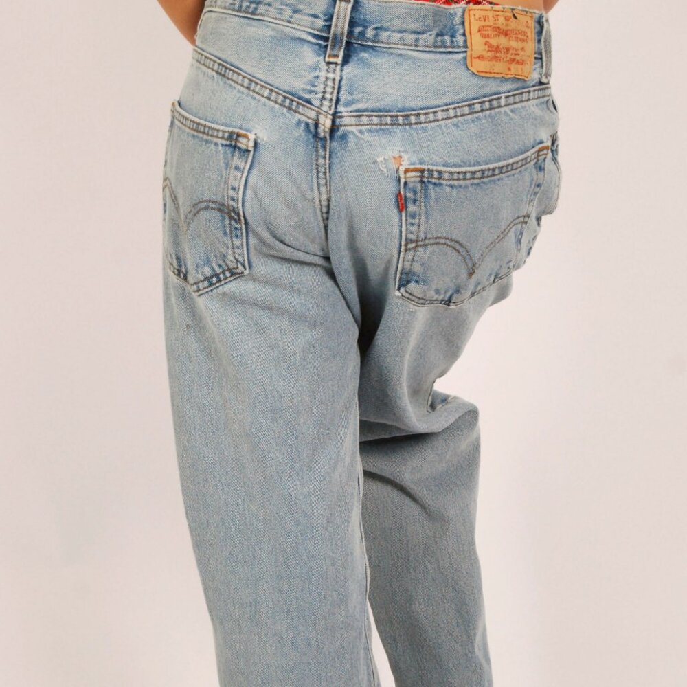 Y2K Levis Baggy Jeans (33) lightwash blue denim vintage 550s relaxed high rise - Picture 8 of 11